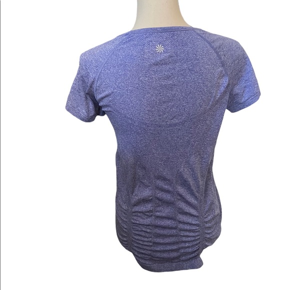 Athleta Fastest Track ruched front & back blue size medium t-shirt. - Picture 3 of 4